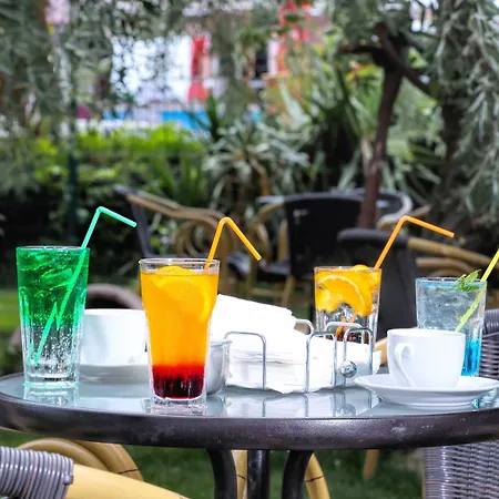 Chaika Hotel Sluneční pobřeží