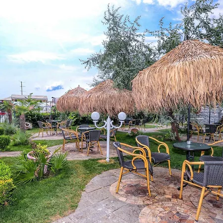 Chaika 3* Sluneční pobřeží